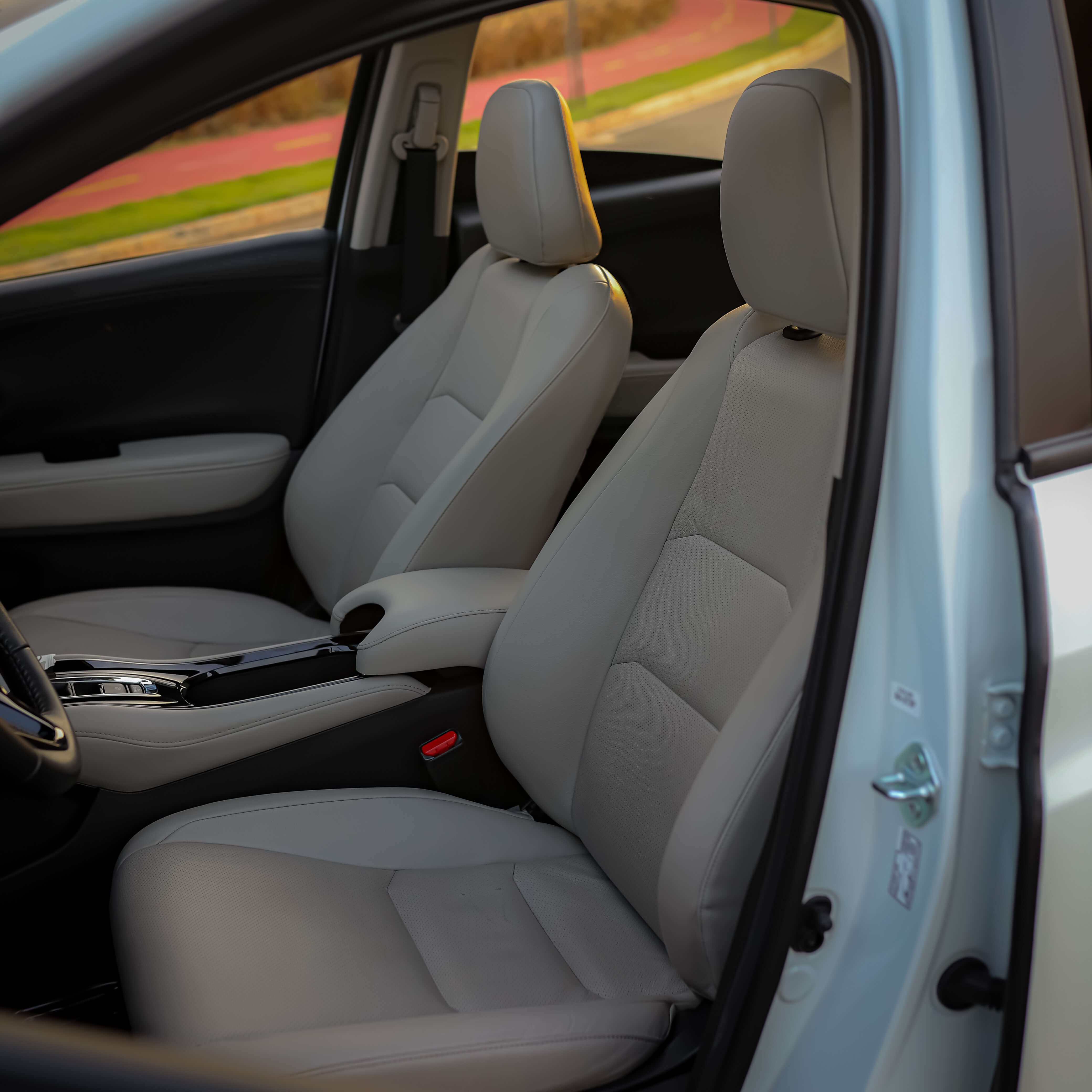 HONDA - HRV TOURING OU 130 MIL NA CONTA
