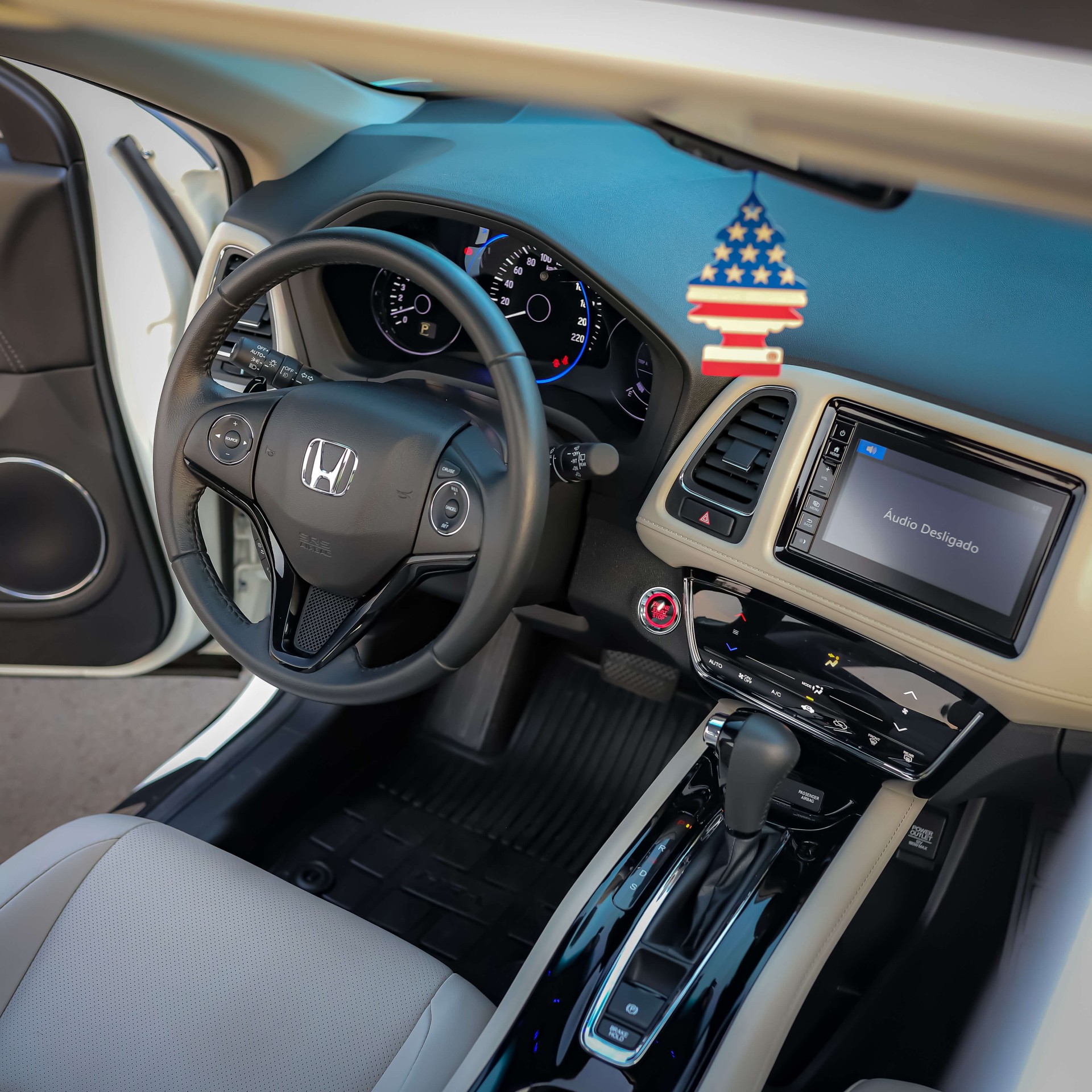 HONDA - HRV TOURING OU 130 MIL NA CONTA
