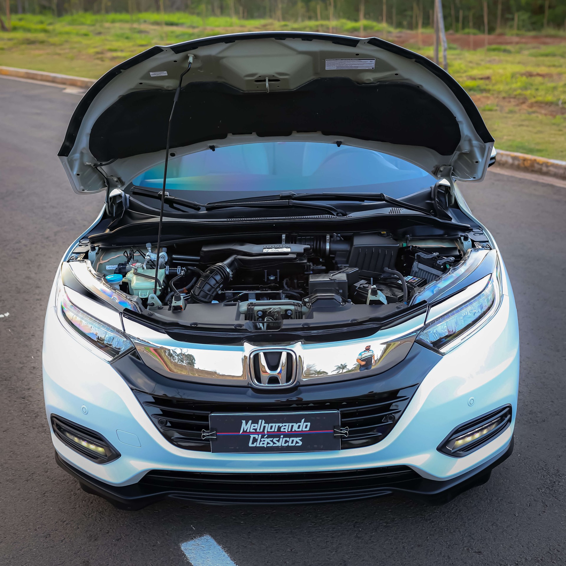 HONDA - HRV TOURING OU 130 MIL NA CONTA